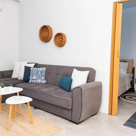 Dimitras Luxus House * Архангелос